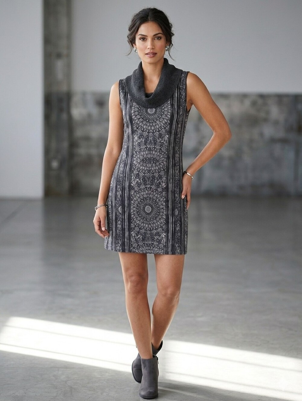 🦋 Mismash Black & Gray Sleeveless Cowl-Neck Midi Dress